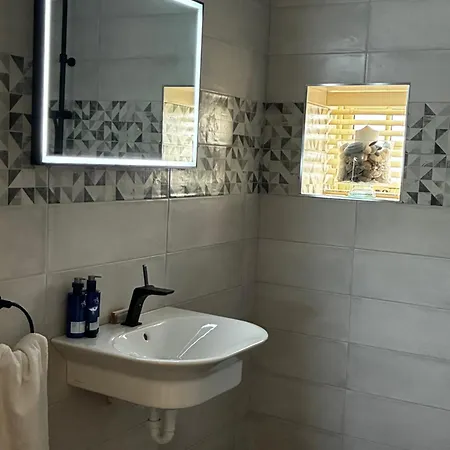 بيت للعطل The Barn At The Old Rectory كيلكيني